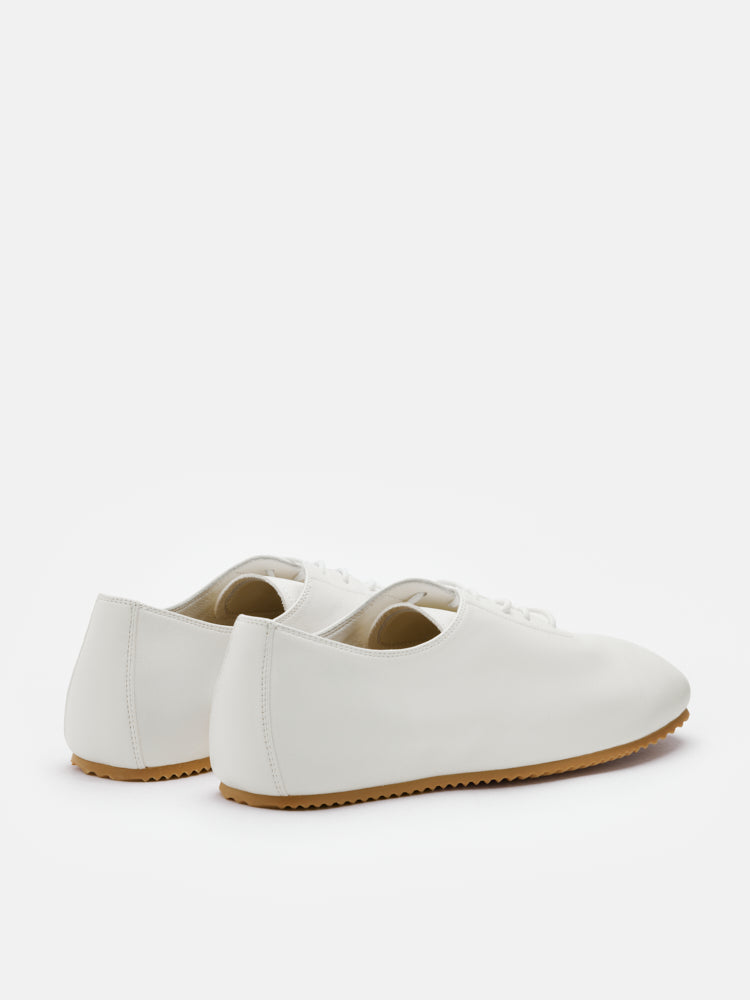PAZZION, Arden Classic Lace-Up Flats, White