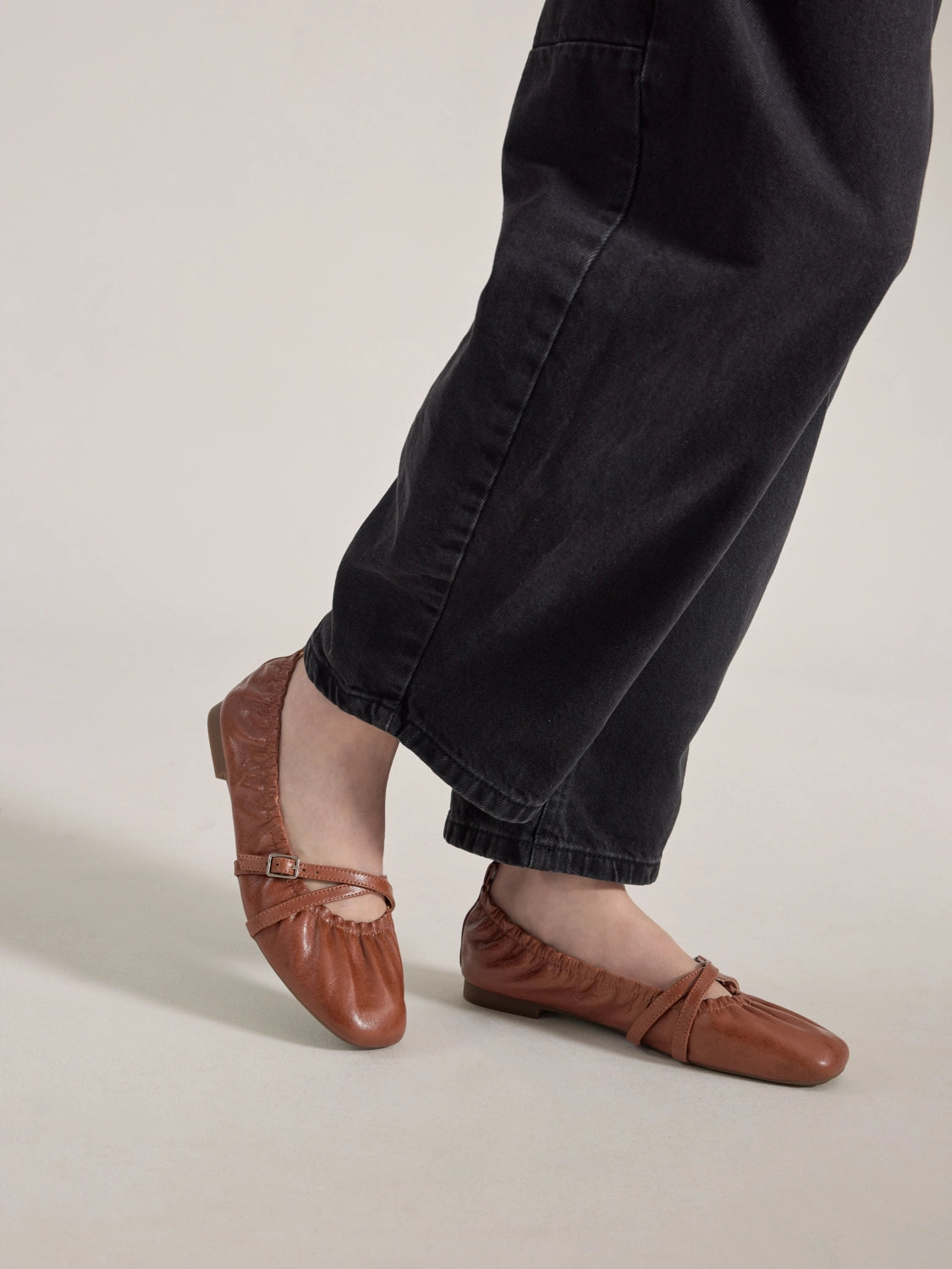 PAZZION, Bonnie Ruched Leather Flats, Brown