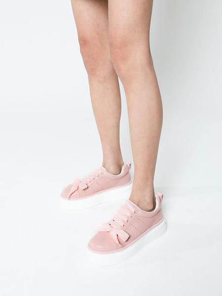 Puma trainers sales with bow