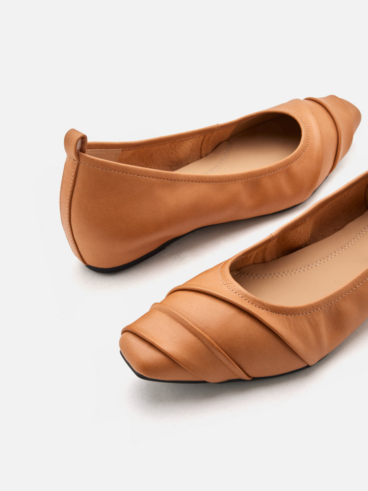 PAZZION, Elie Ruched Padded Flats, Brown