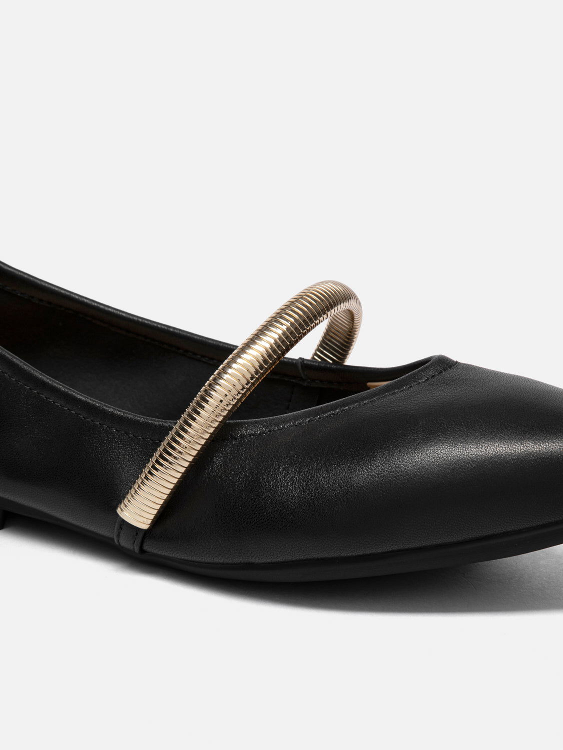 PAZZION, Finley Gold Link Pointed Toe Leather Flats, Black
