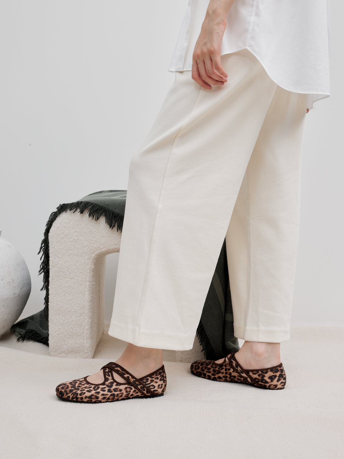 PAZZION, Gloria Criss Cross Flats, Brown