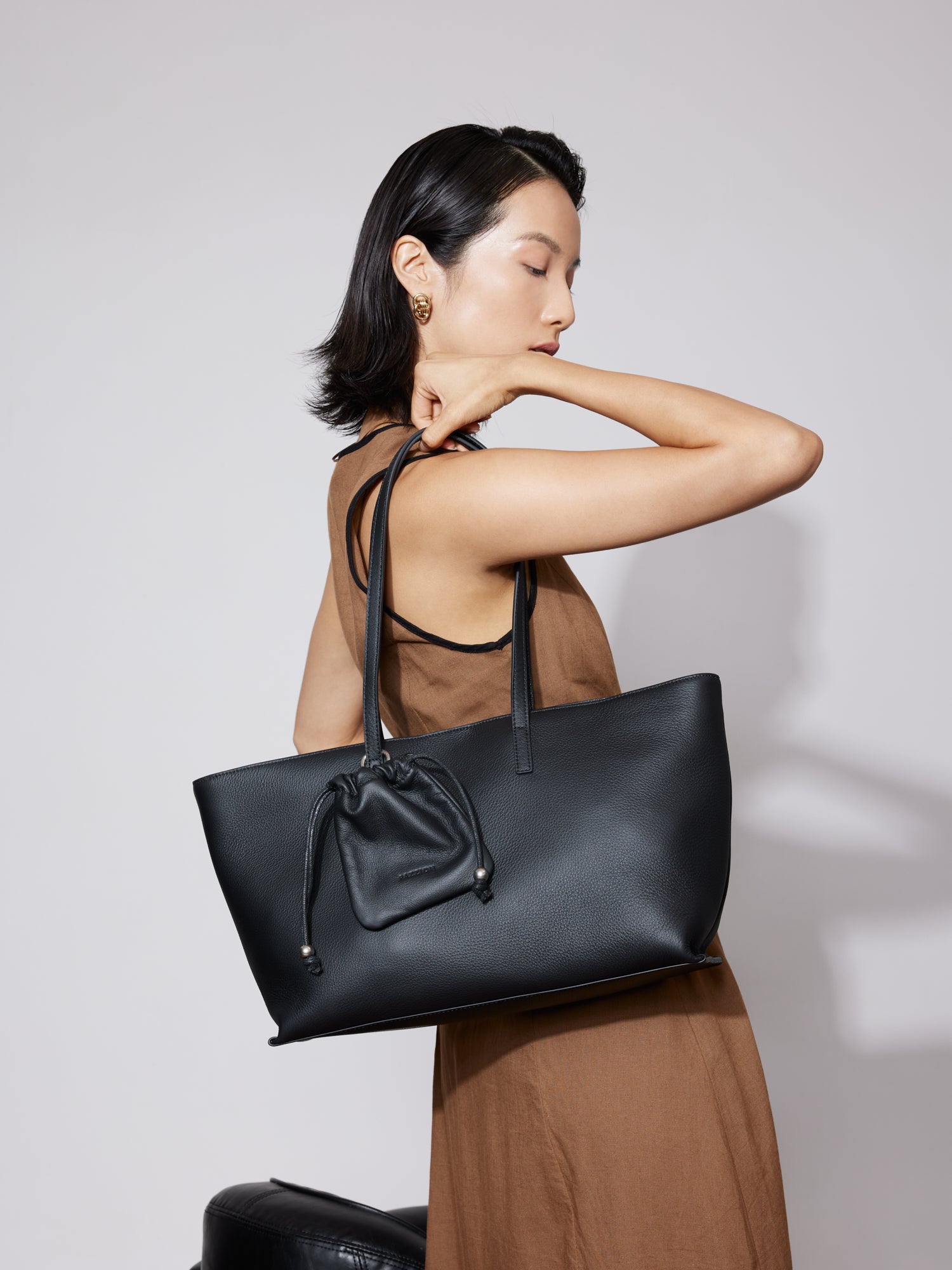 PAZZION, Marivyn Leather Tote, Black