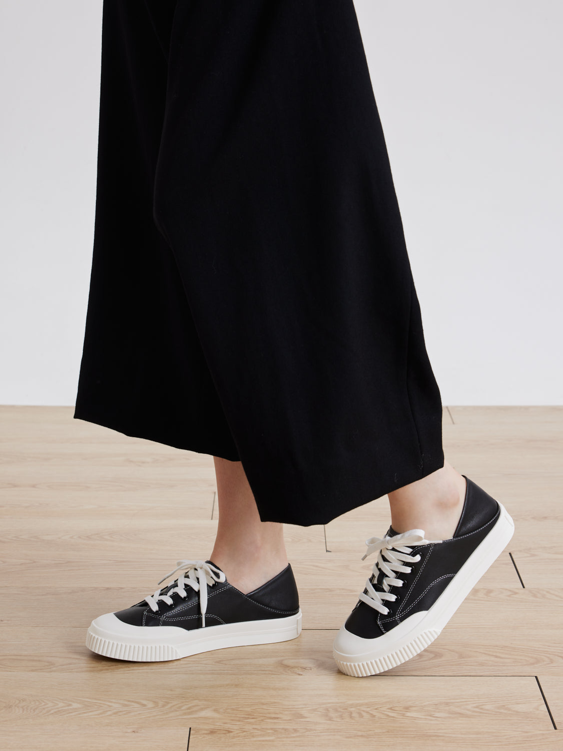 PAZZION, Binx Two-Way Leather Sneakers, Black