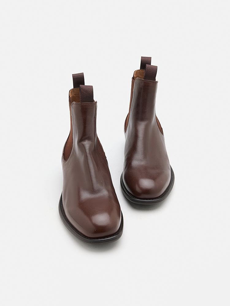 Gwen Calfskin Leather Chelsea Boots PAZZION