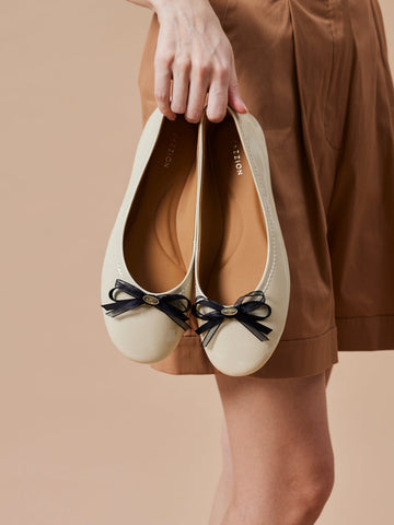 Pia Patent Accented Bow Flats