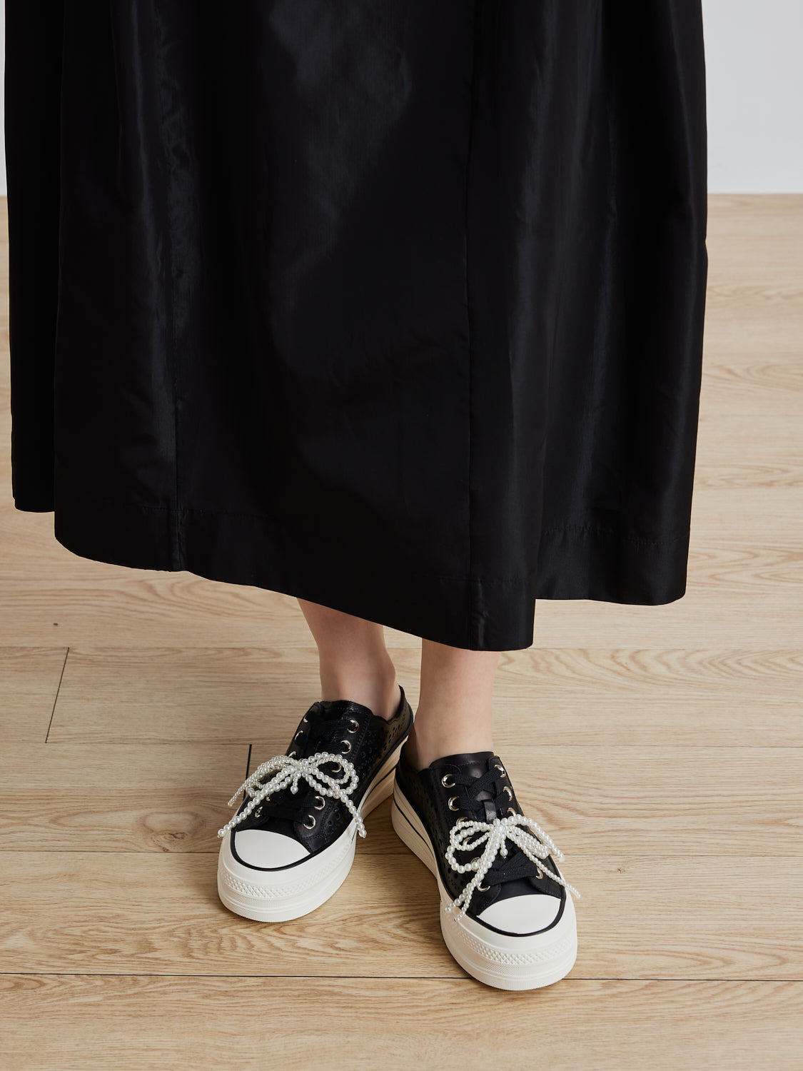 PAZZION, Wilhelmina Slip-on Pearl Bow Sneakers, Black